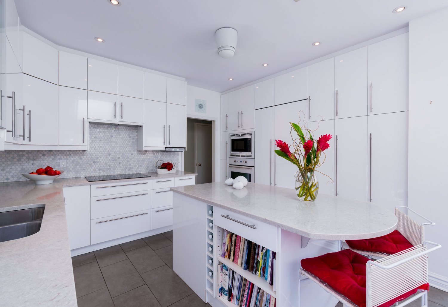 The difference between IKEA SEKTION and AKURUM Kitchens